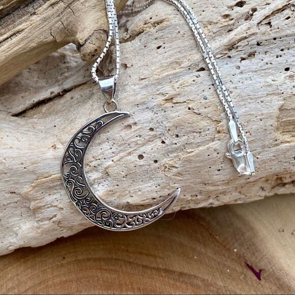 Celtic Crescent Moon Sterling Silver Necklace - Picture 4 of 6